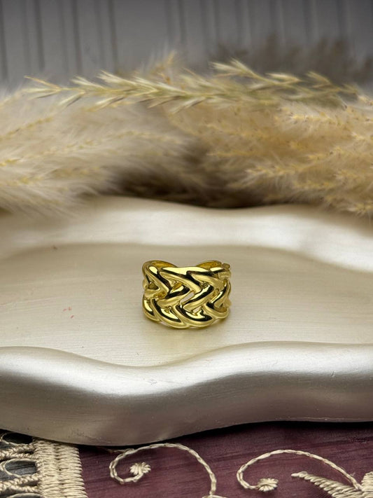 Wavy Ring
