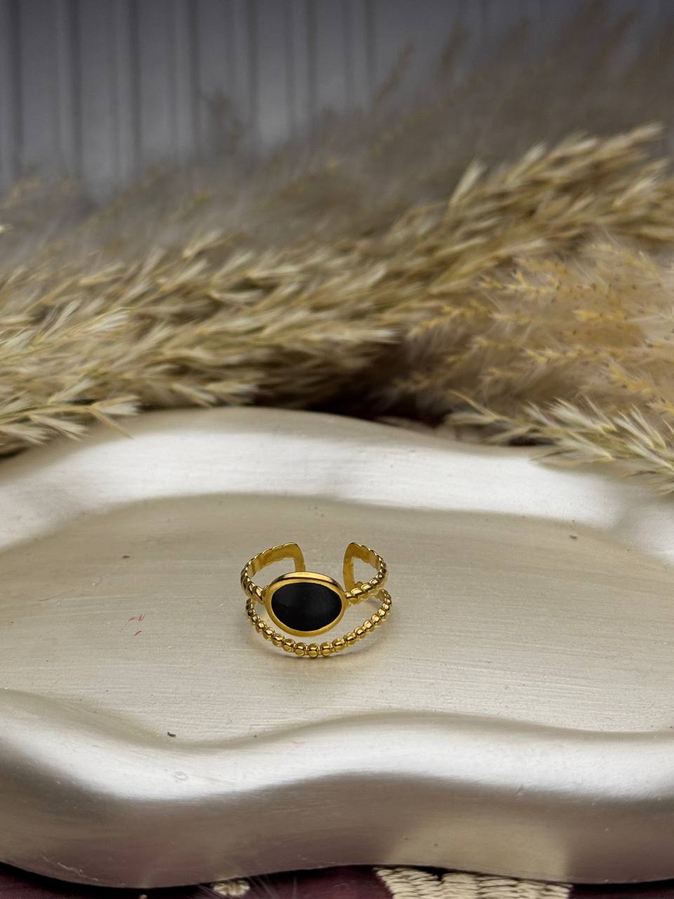 Double Layer Black Ring