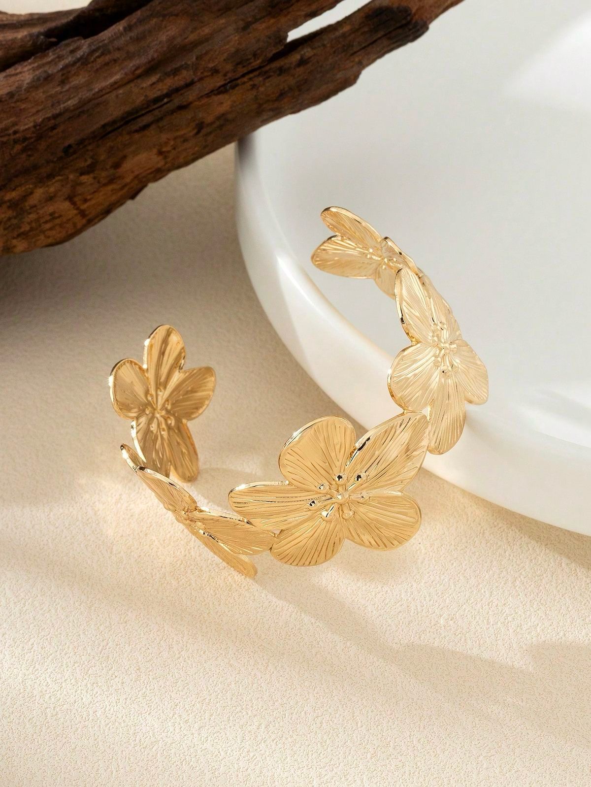 Large Fleur bangle