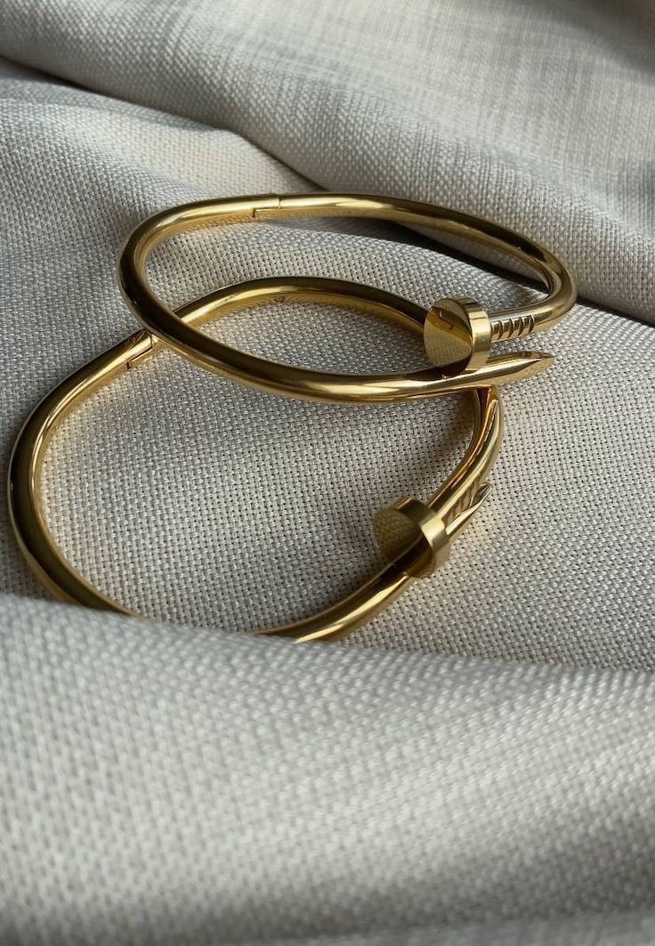 Cartier bangle