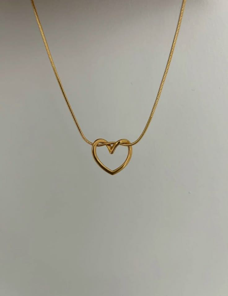 Hangin heart necklace