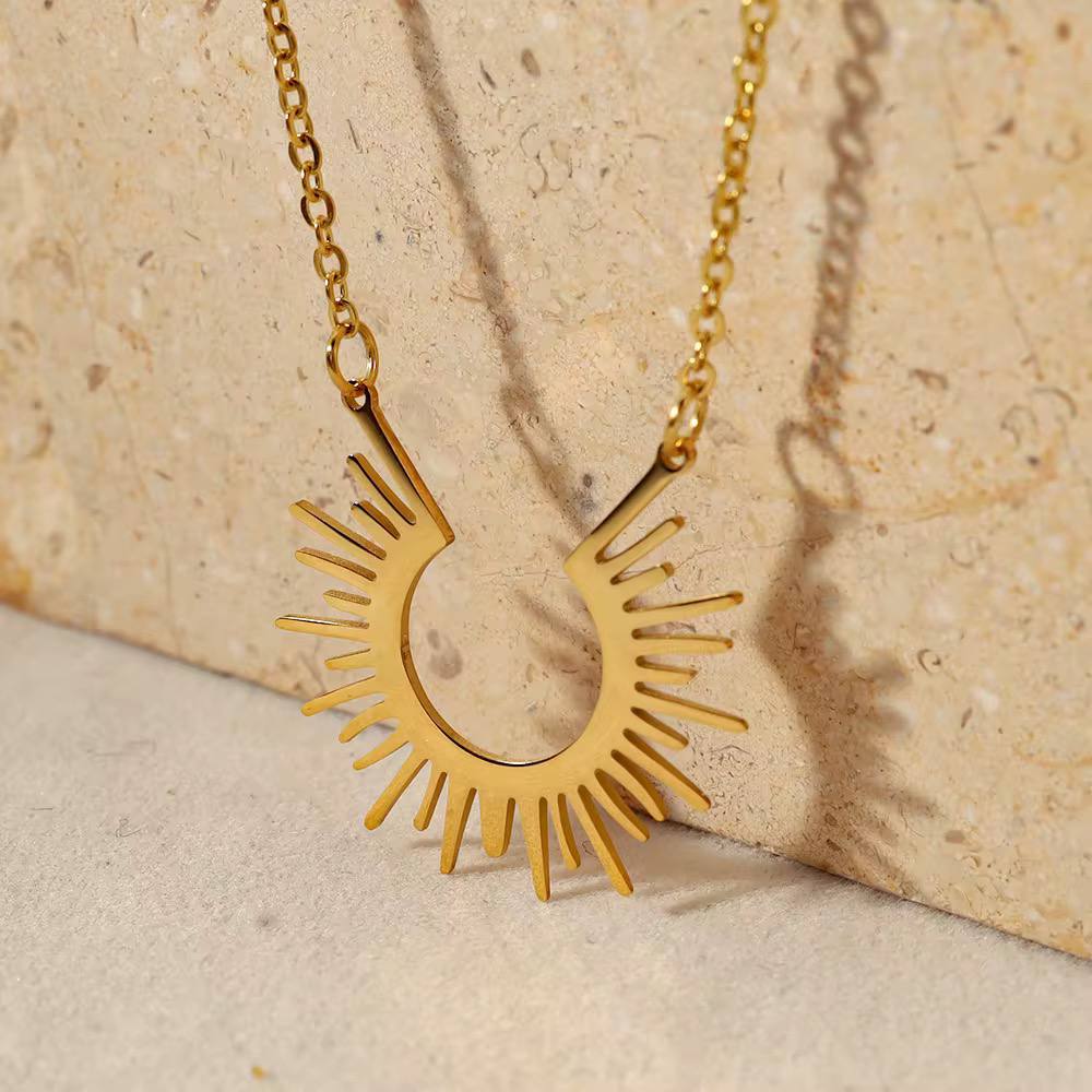 Half sun necklace