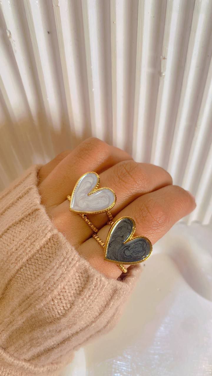 Hand Heart Ring