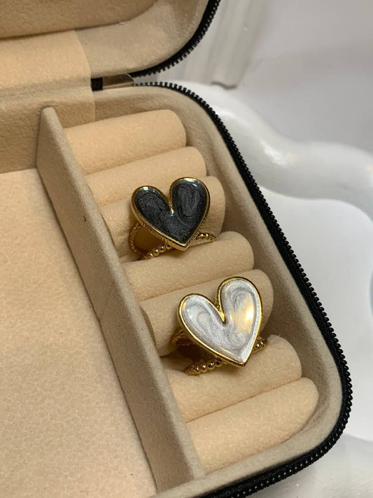 Hand Heart Ring