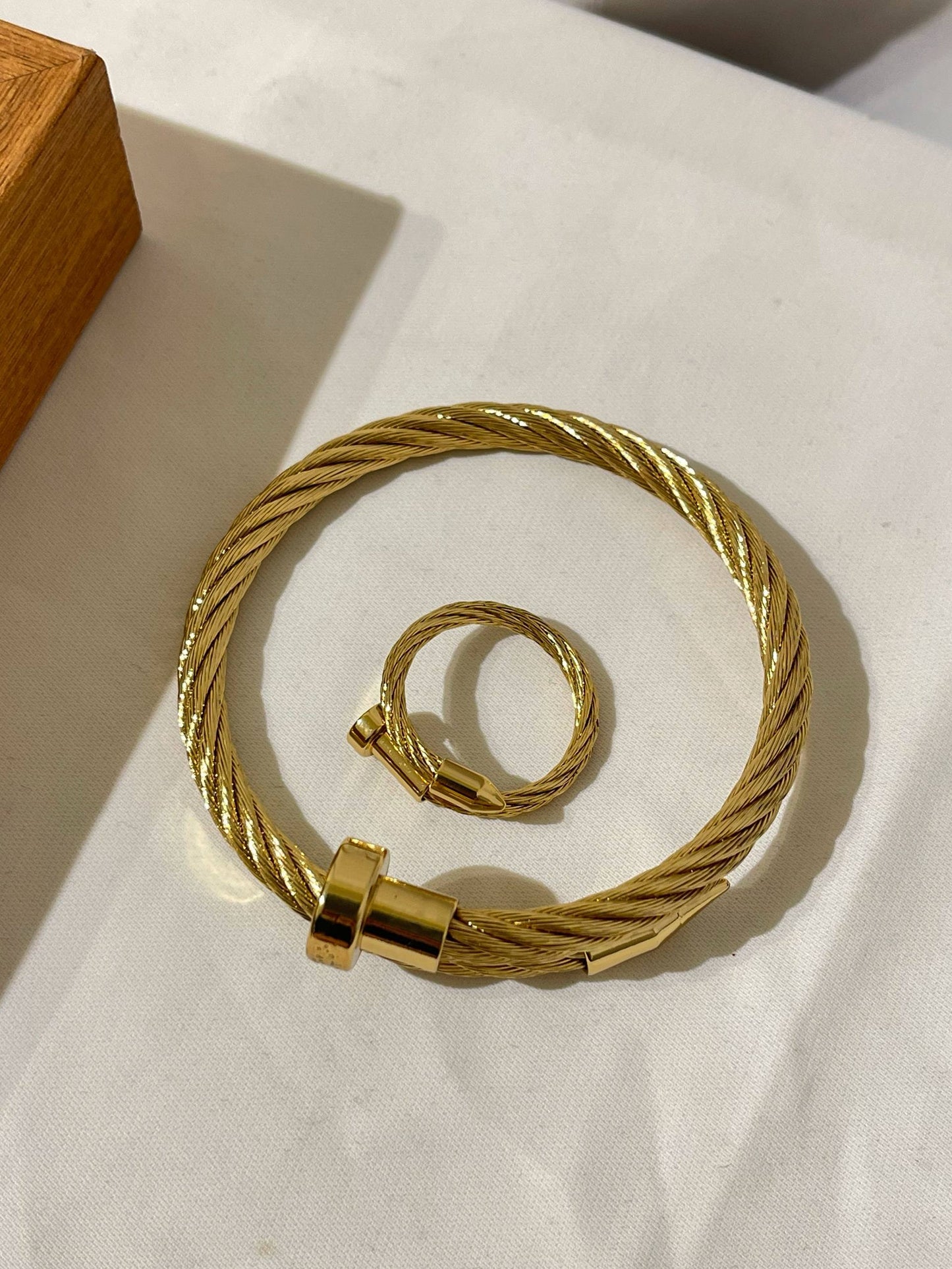 Fancy bangle