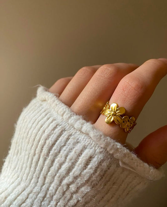 Flower ring